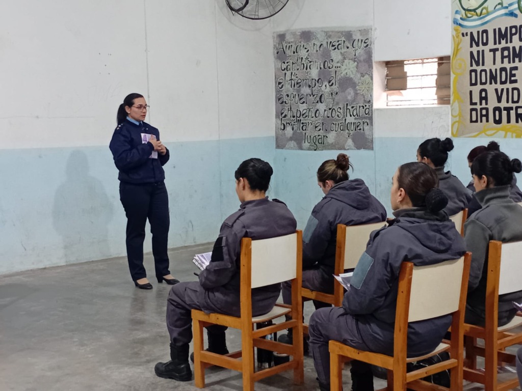 charla sobre violencia familiar